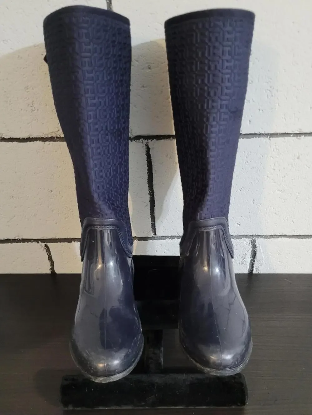 Tommy Hilfiger navy wellies